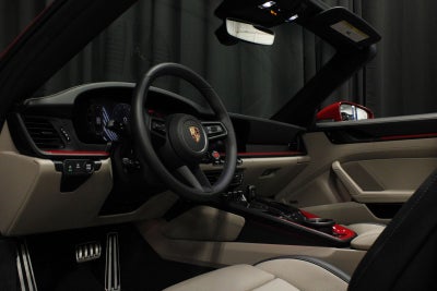 2025 Porsche 911 Carrera Cabriolet