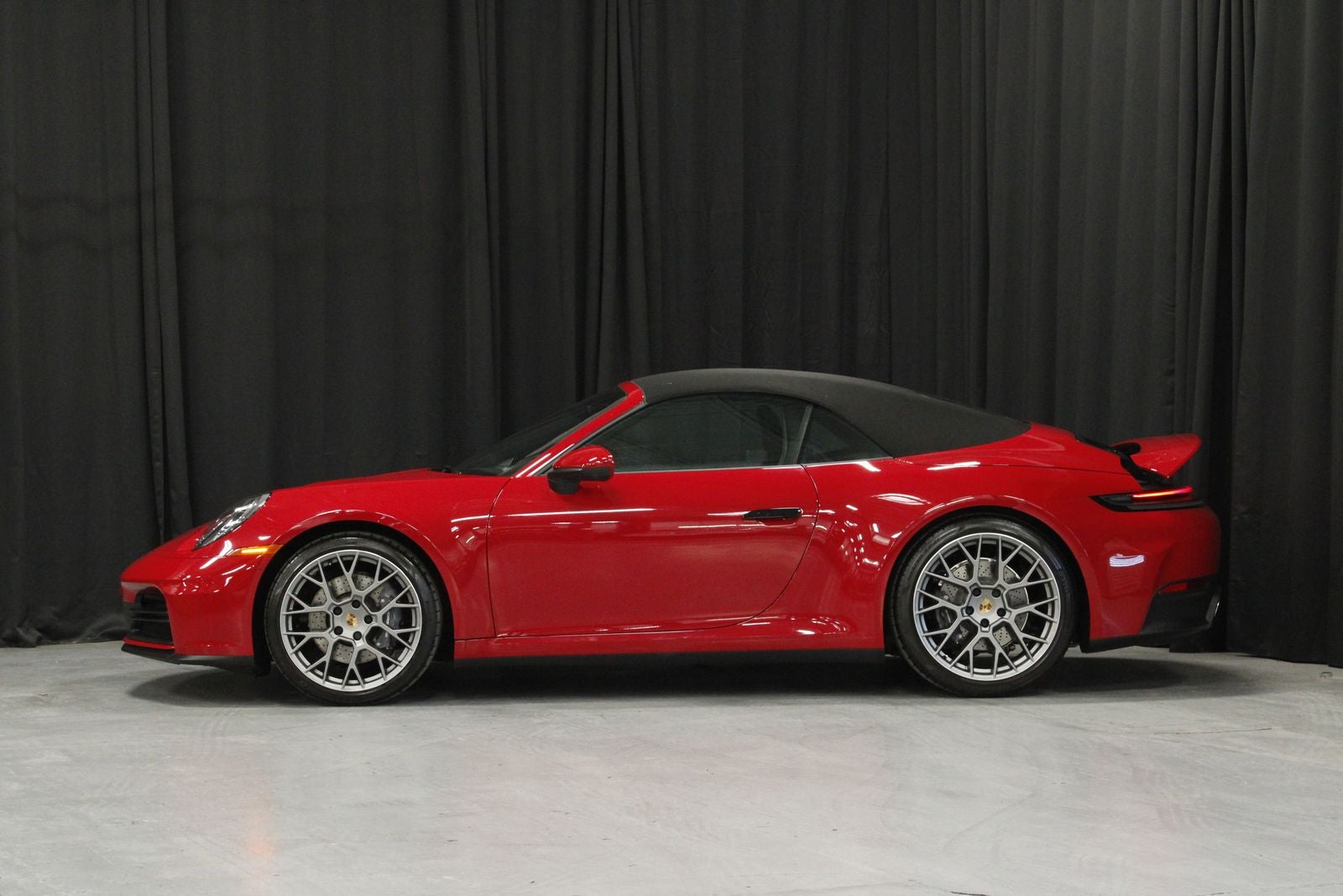 2025 Porsche 911 Carrera Cabriolet