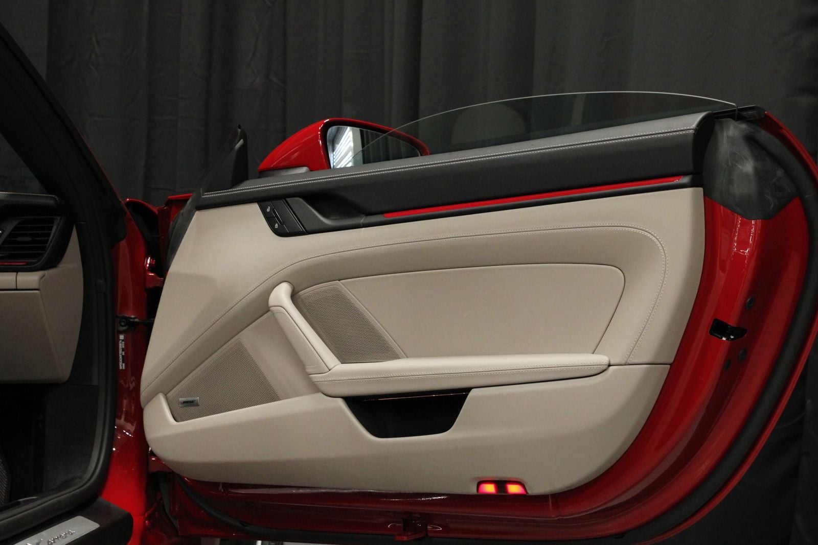 2025 Porsche 911 Carrera Cabriolet