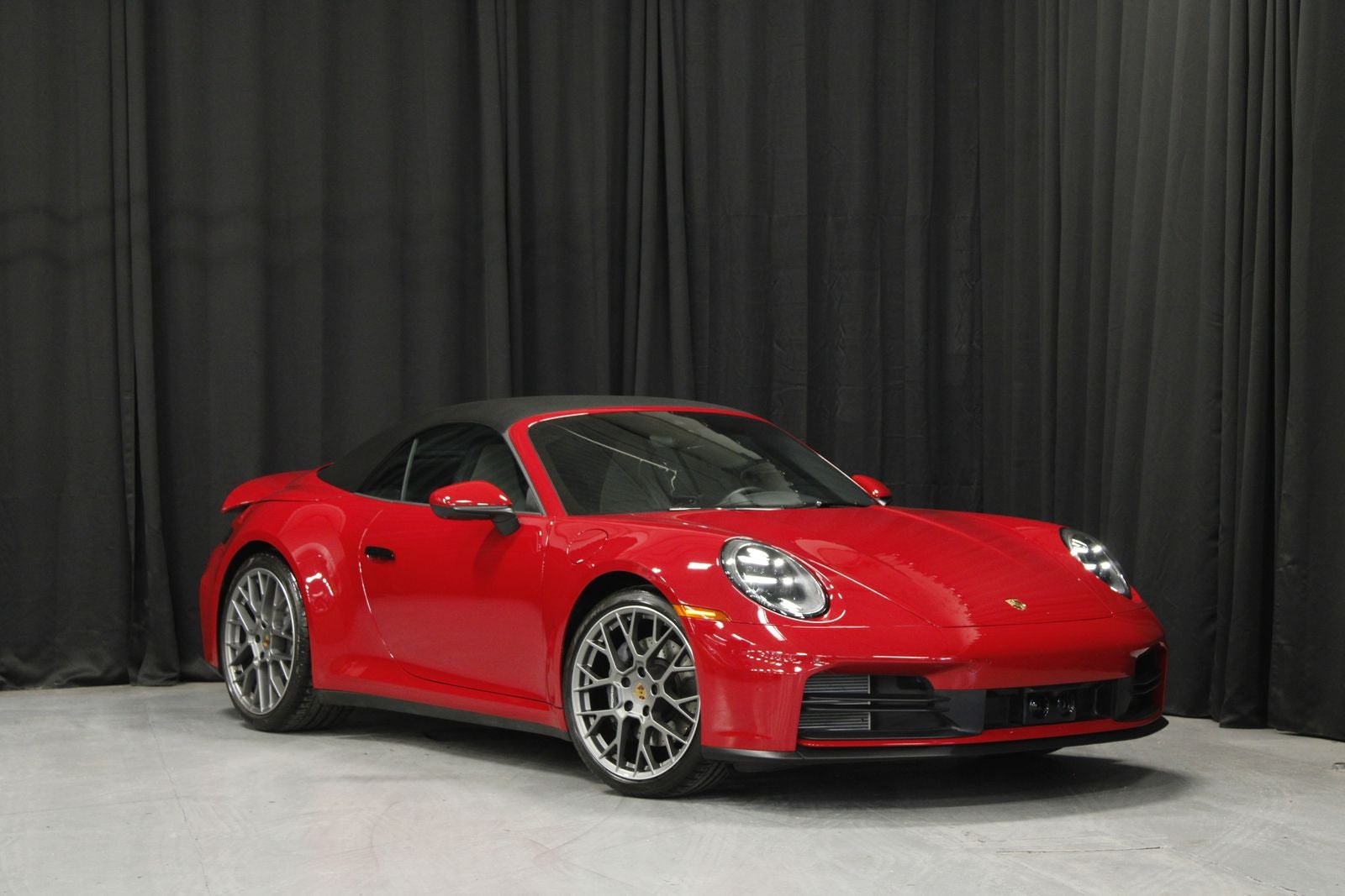 2025 Porsche 911 Carrera Cabriolet