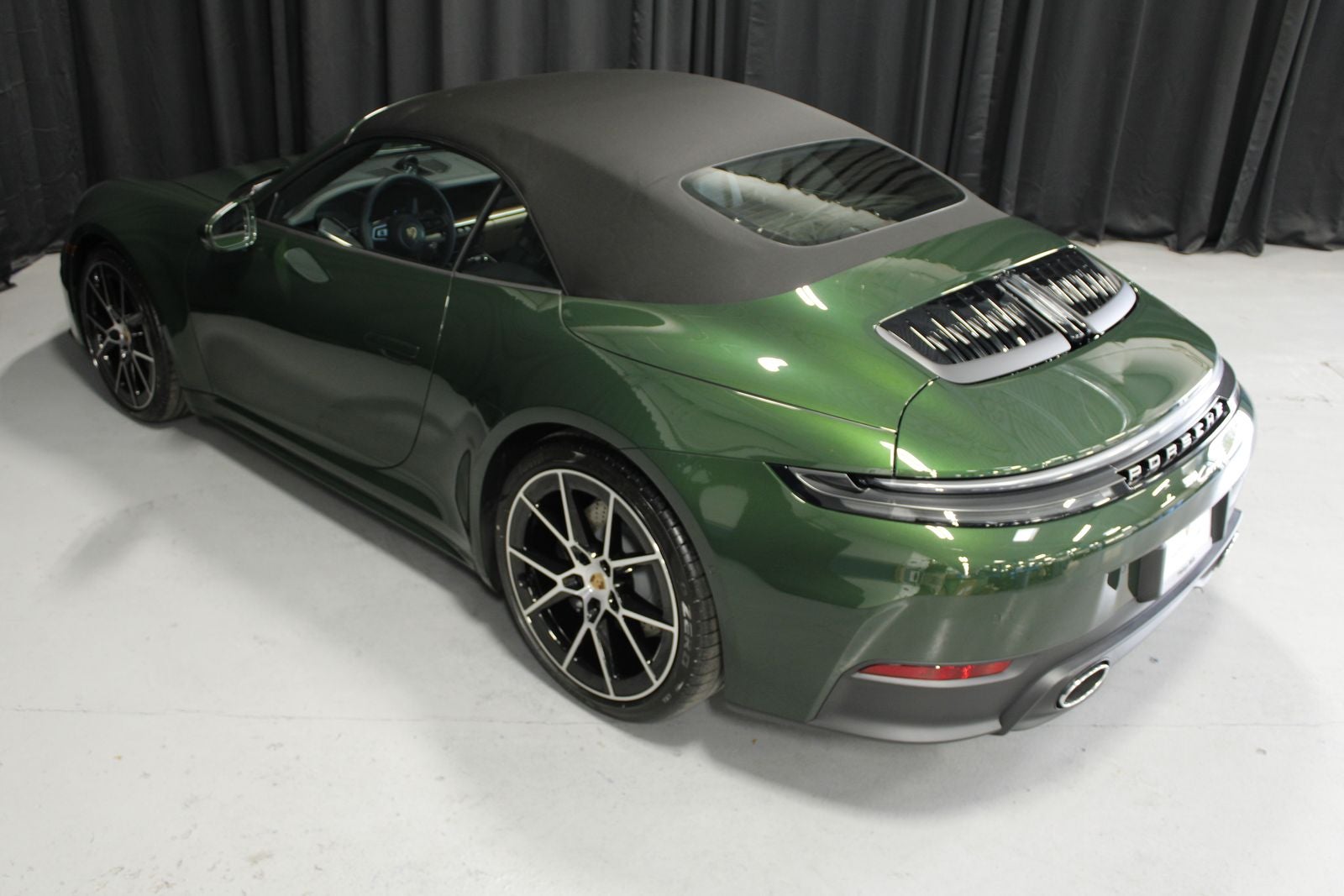 2026 Porsche 911 Carrera