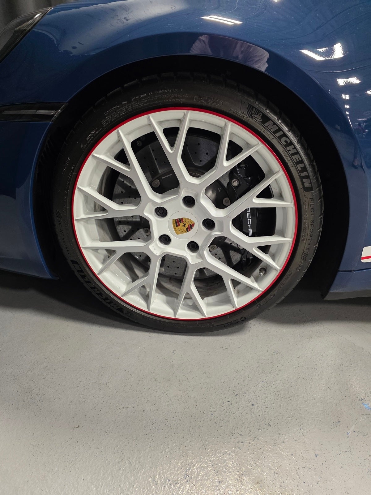 2023 Porsche 911 Carrera GTS