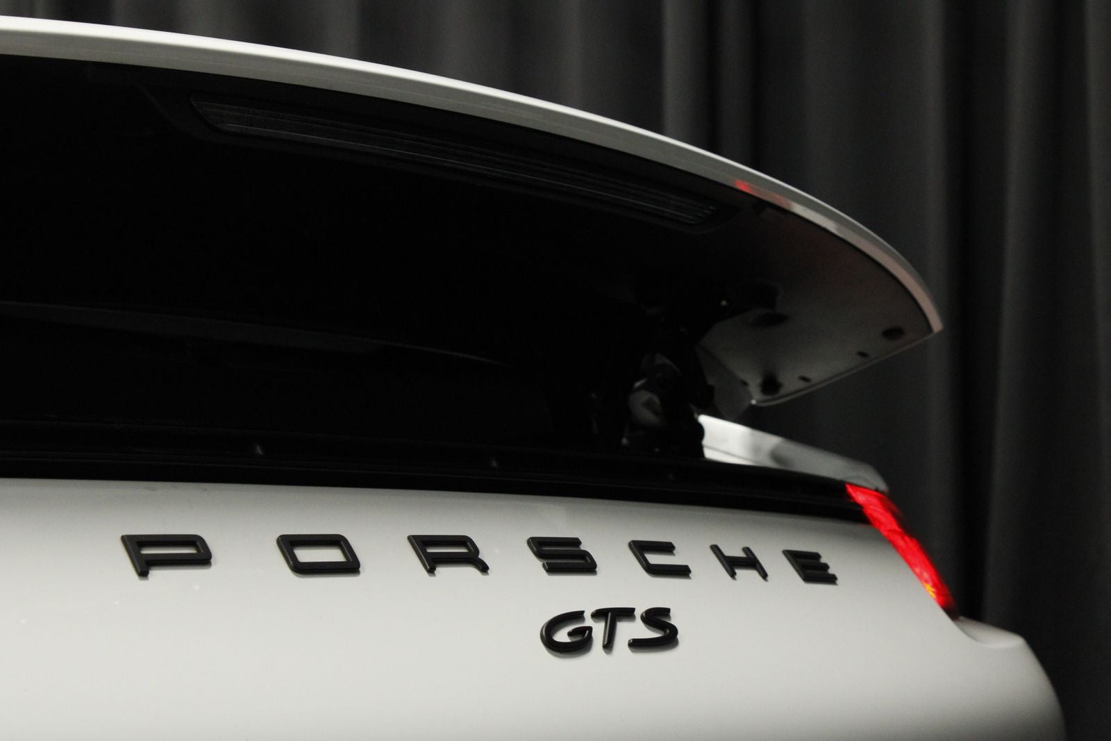 2016 Porsche 911 Carrera GTS Cabriolet