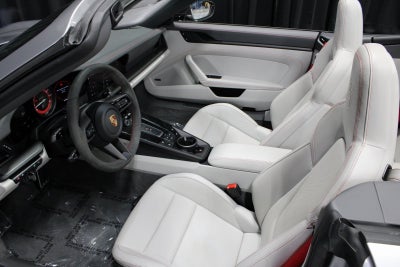 2024 Porsche 911 Carrera 4 GTS