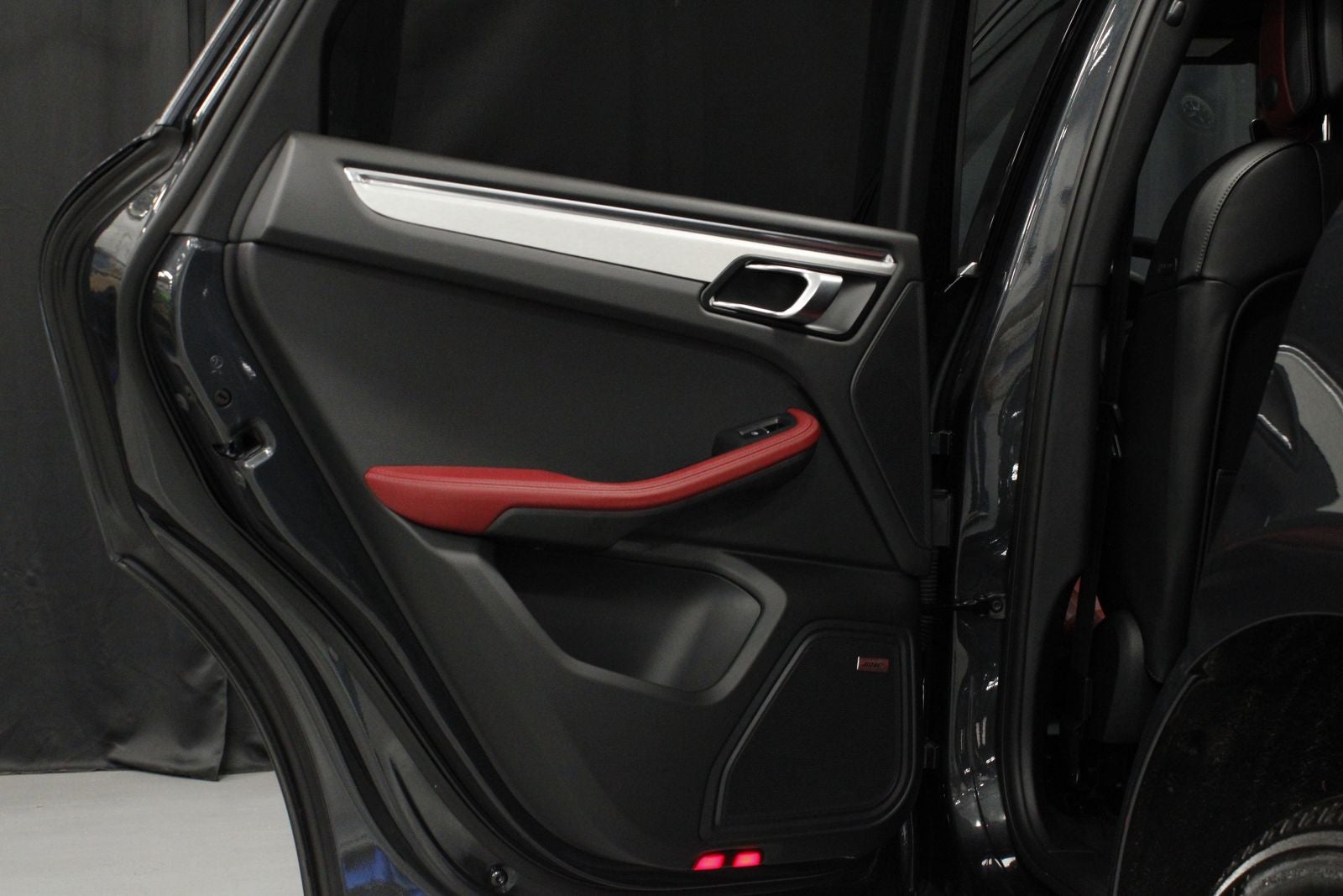 2025 Porsche Macan Macan