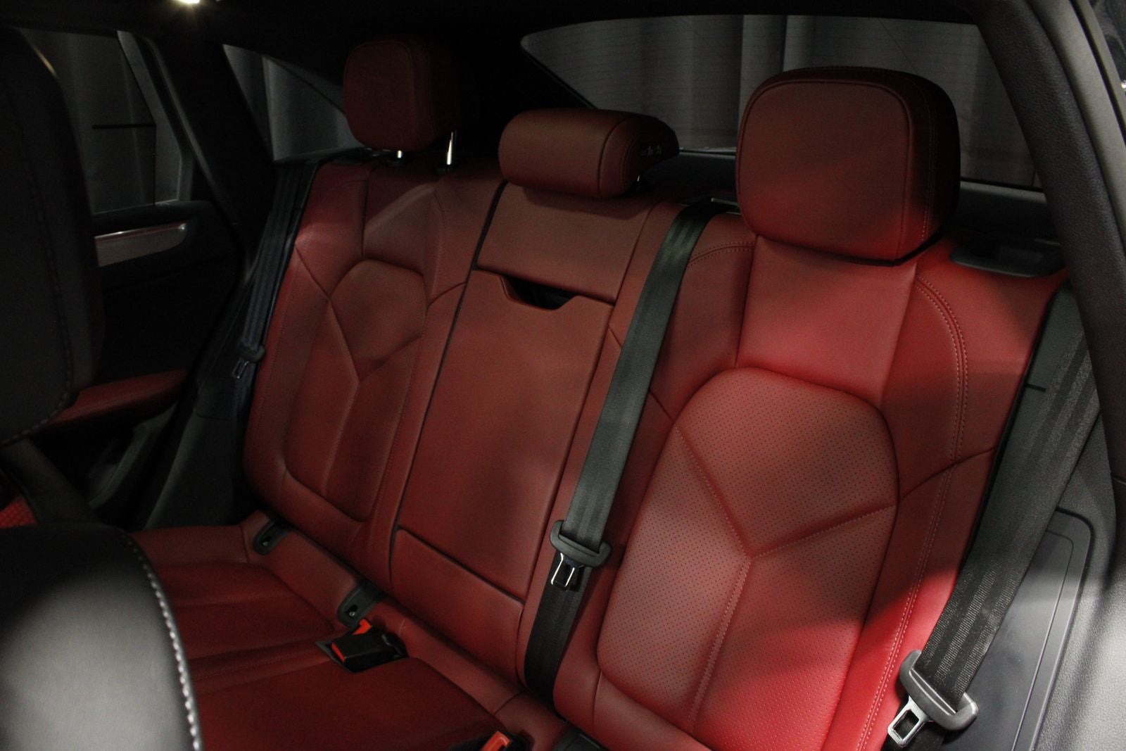 2025 Porsche Macan Macan