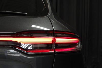 2025 Porsche Macan Macan