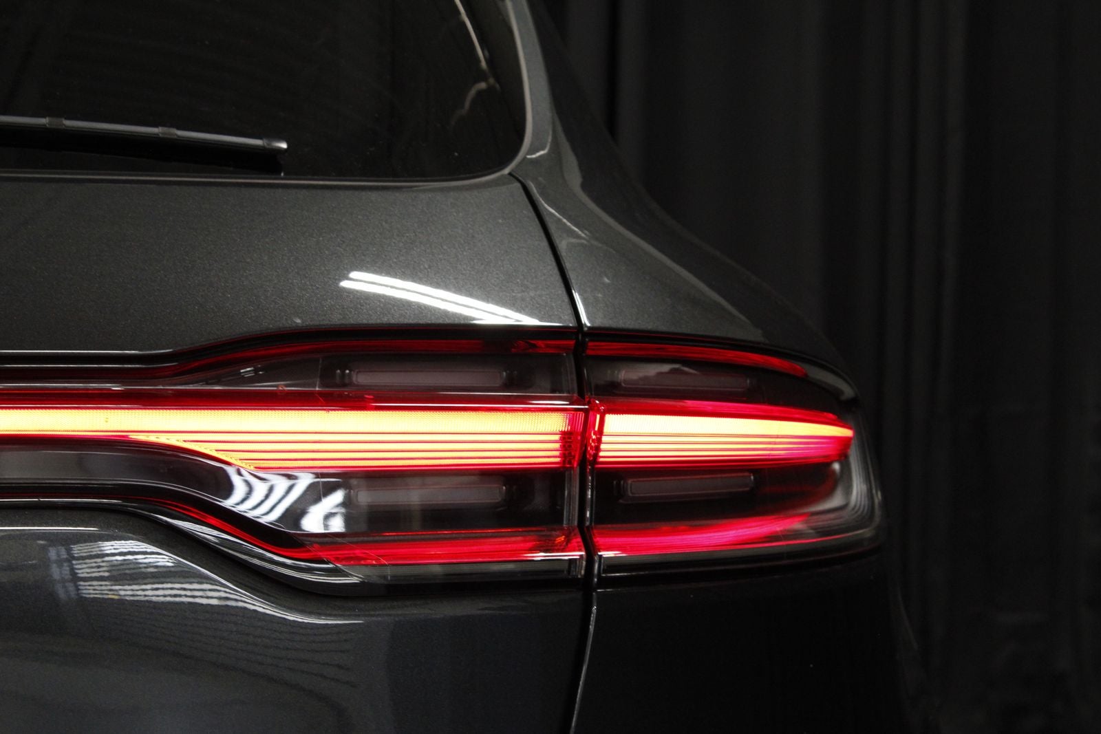 2025 Porsche Macan Macan