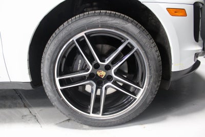 2021 Porsche Macan Base