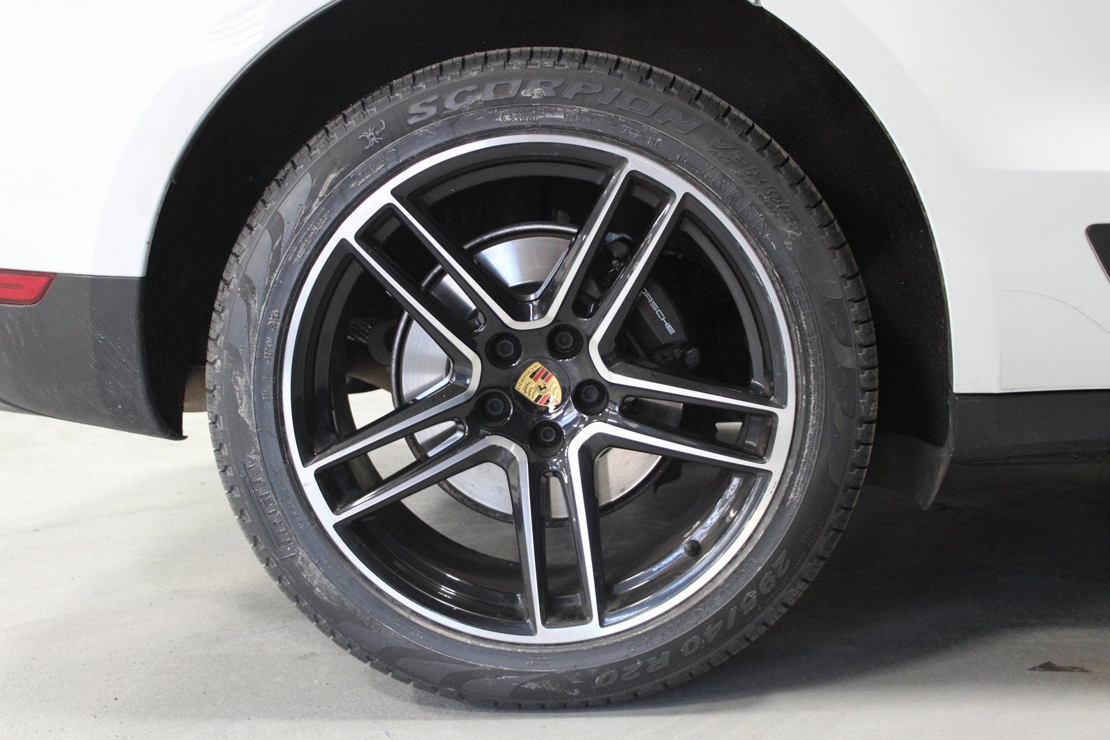 2021 Porsche Macan Base