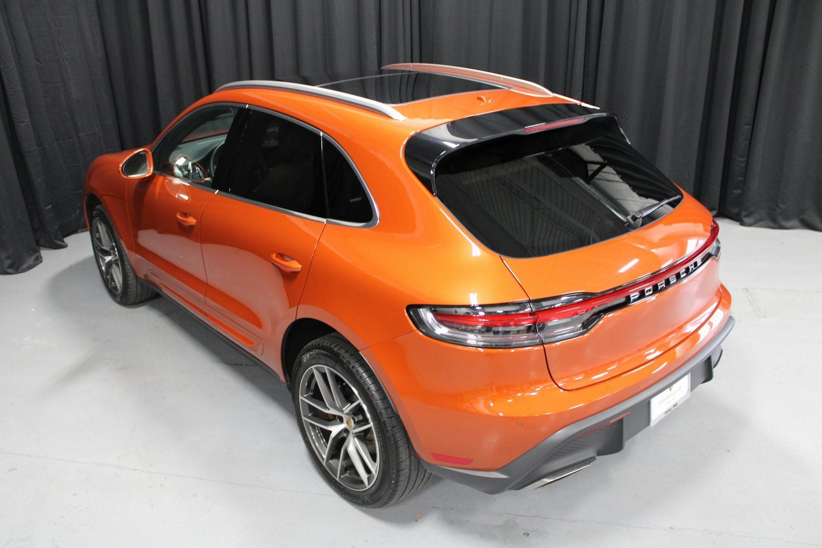 2025 Porsche Macan Base