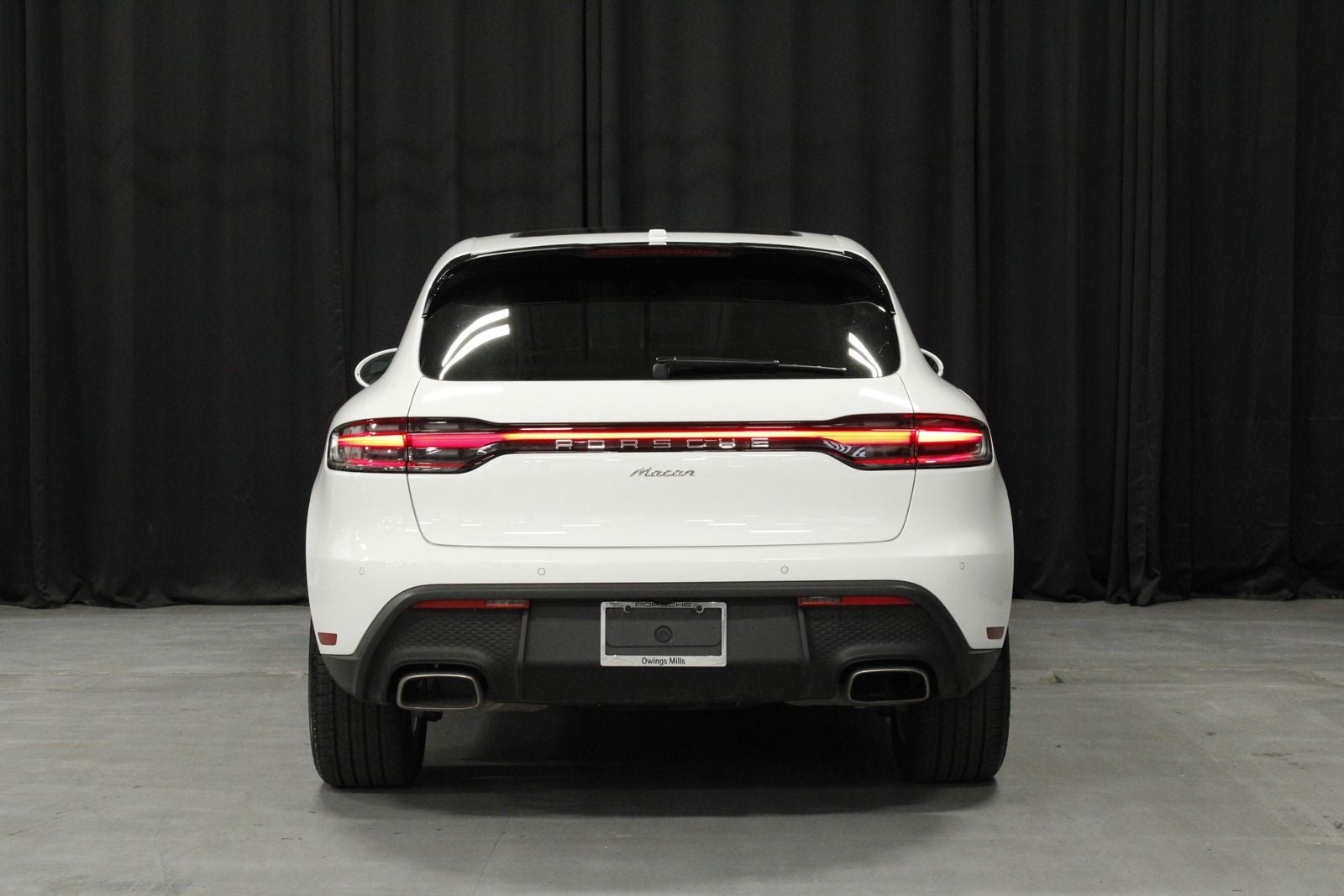 2025 Porsche Macan Base
