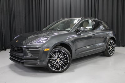 2026 Porsche Macan Base