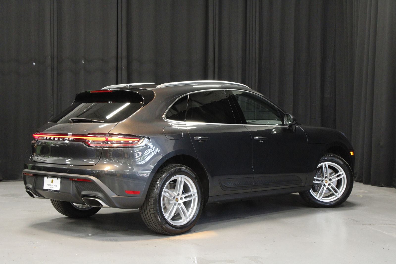 2026 Porsche Macan Base