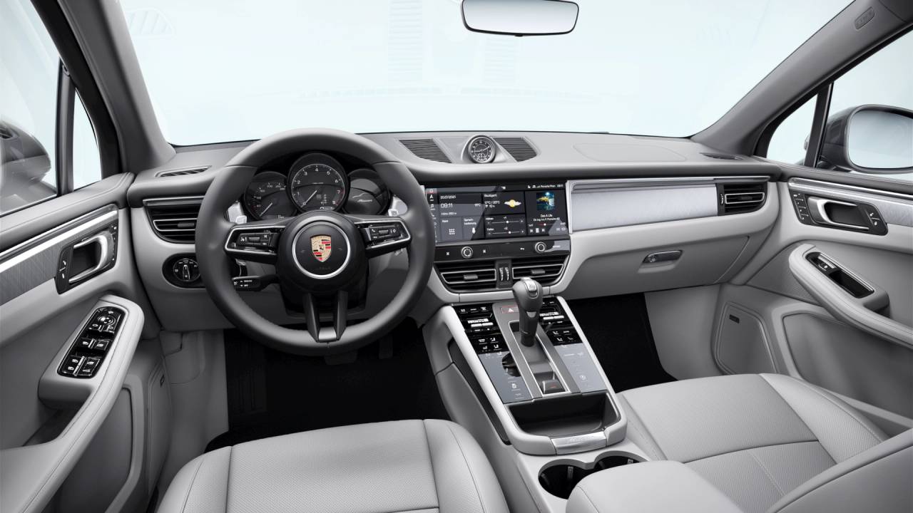 2026 Porsche Macan Base