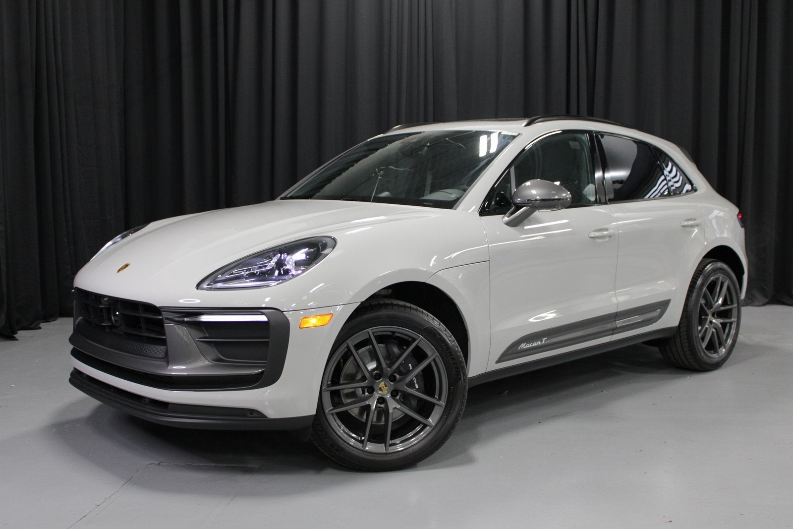 2026 Porsche Macan T