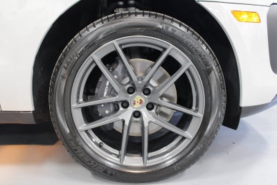 2026 Porsche Macan T