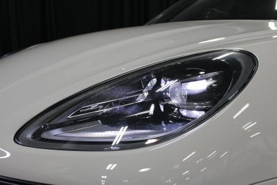 2026 Porsche Macan T