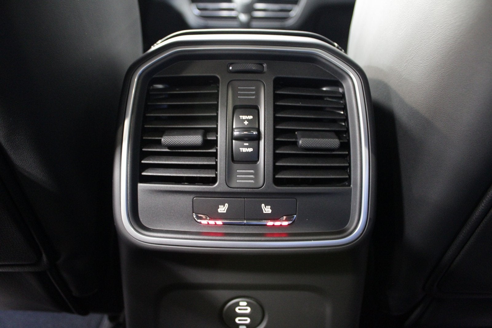 2026 Porsche Macan T