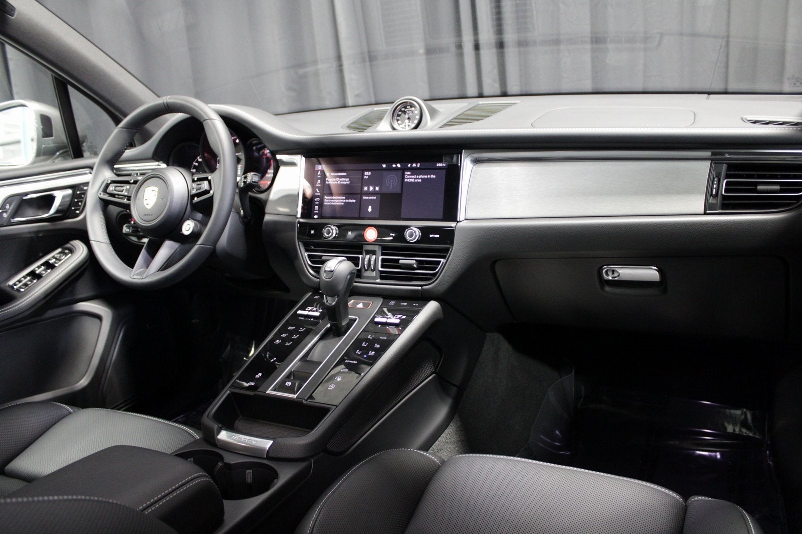 2026 Porsche Macan T