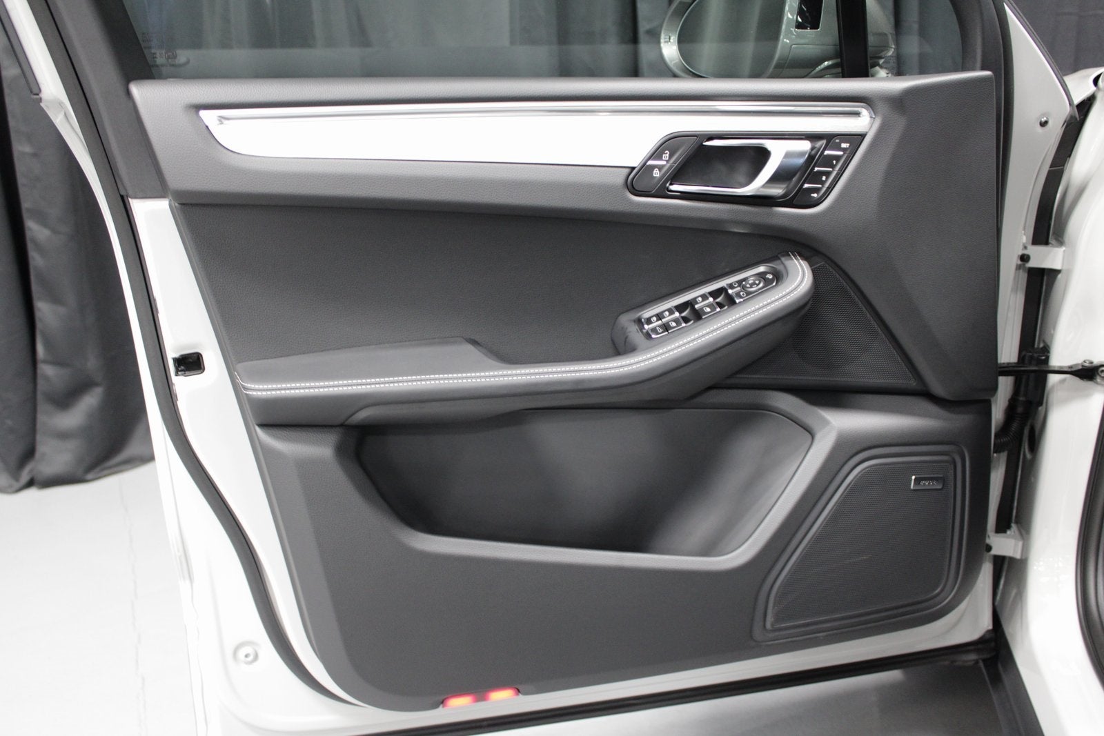 2026 Porsche Macan T