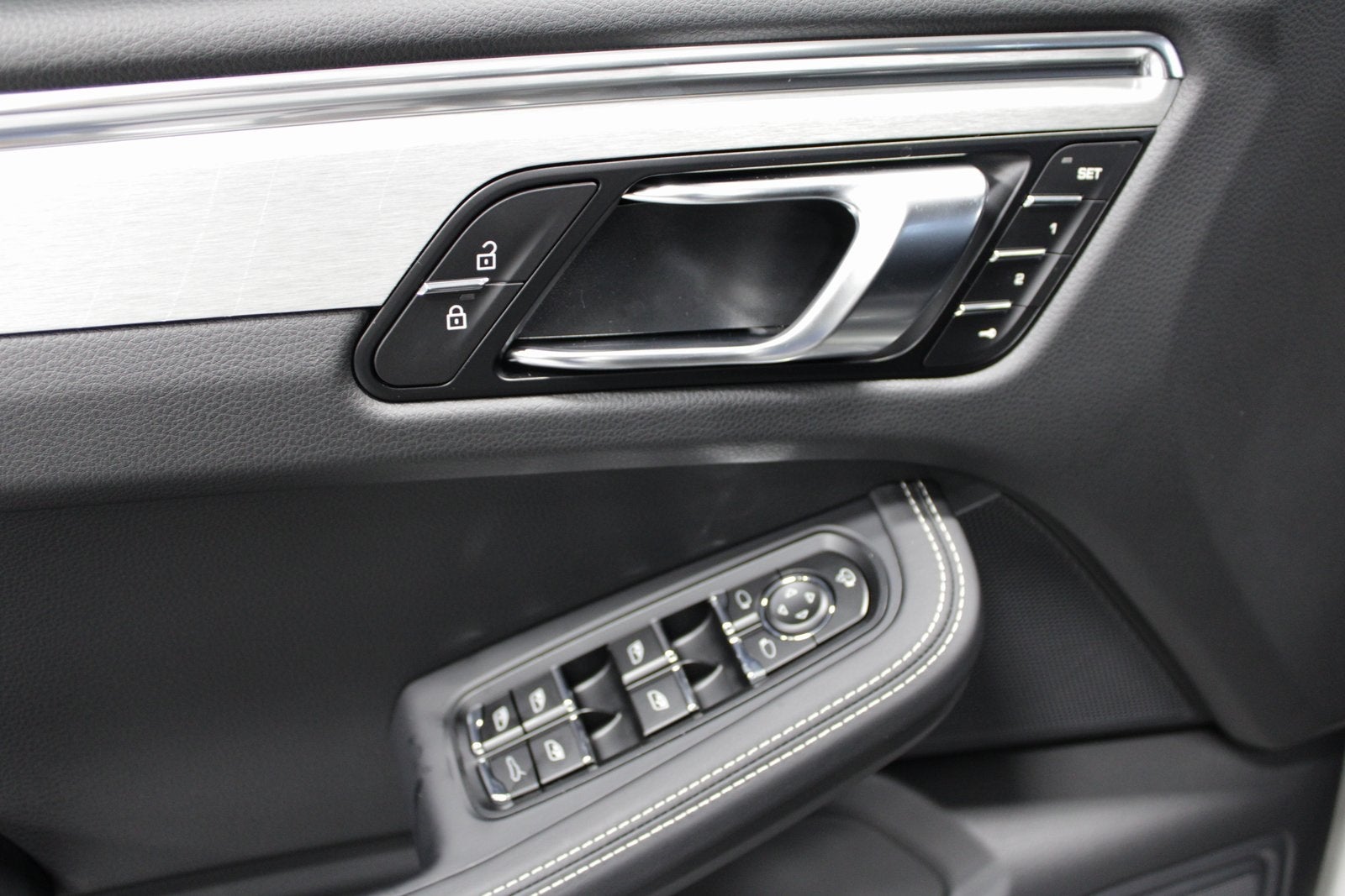 2026 Porsche Macan T