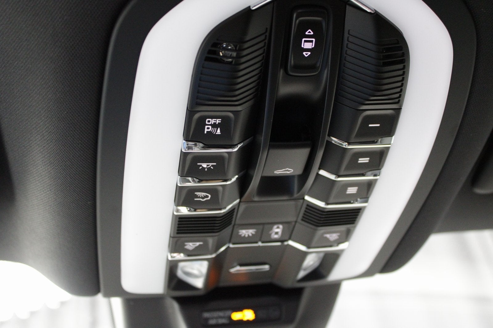 2026 Porsche Macan T