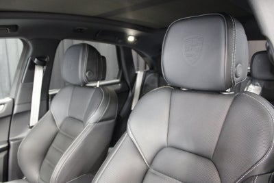 2026 Porsche Macan T