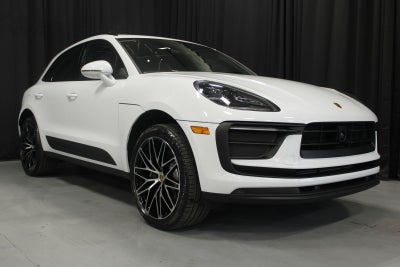 2026 Porsche Macan Base