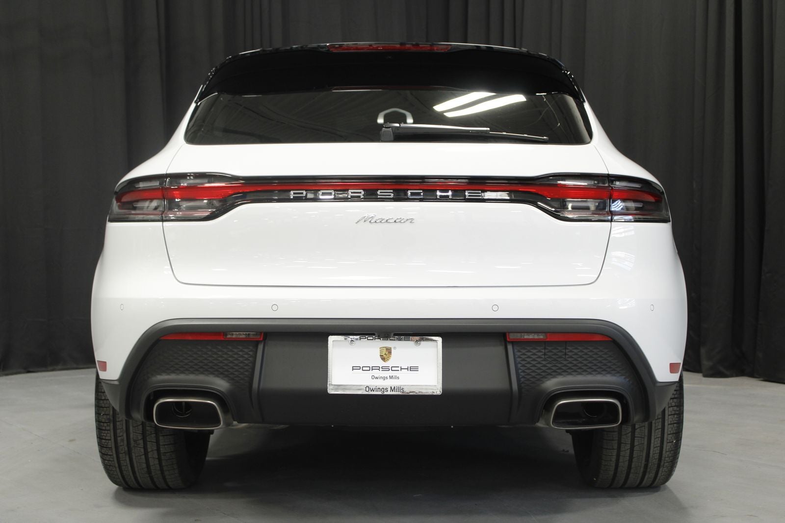 2026 Porsche Macan Base