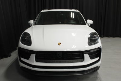 2026 Porsche Macan Base