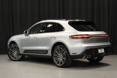 2026 Porsche Macan Macan
