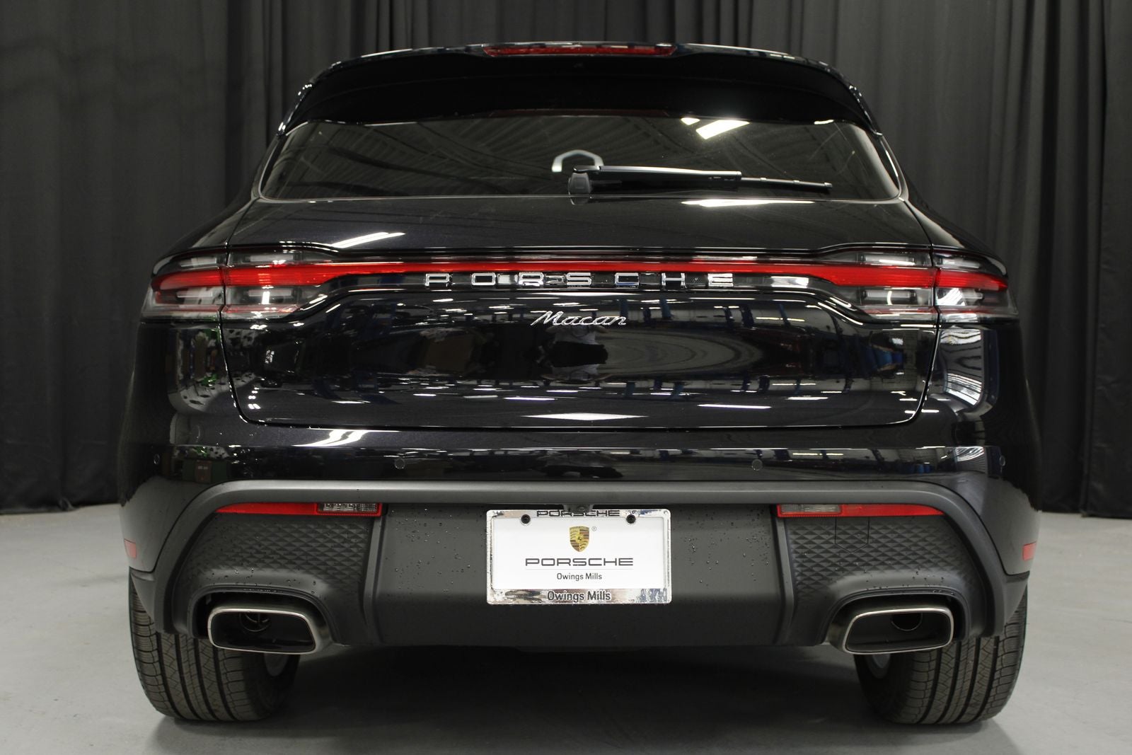 2026 Porsche Macan Base