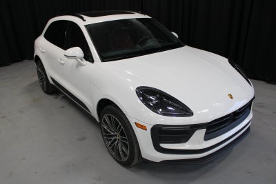 2025 Porsche Macan Base