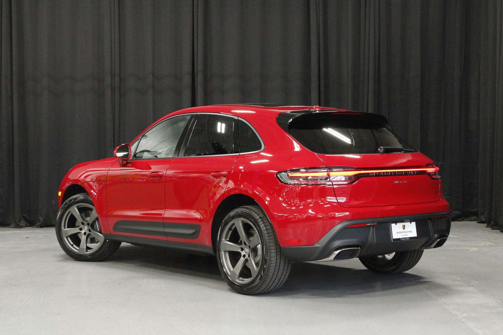 2026 Porsche Macan Base