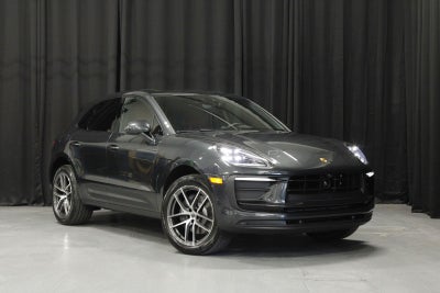 2026 Porsche Macan Base