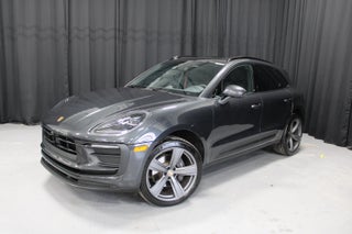 2025 Porsche Macan Base