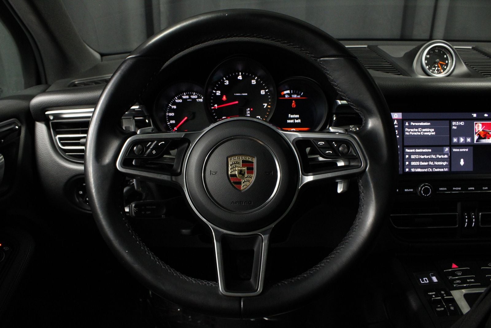 2021 Porsche Macan Macan