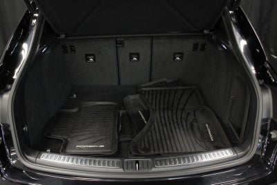 2021 Porsche Macan Macan