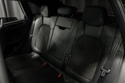 2021 Porsche Macan Macan