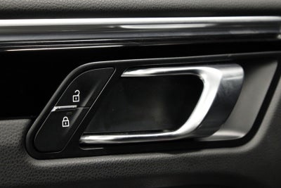 2021 Porsche Macan Macan