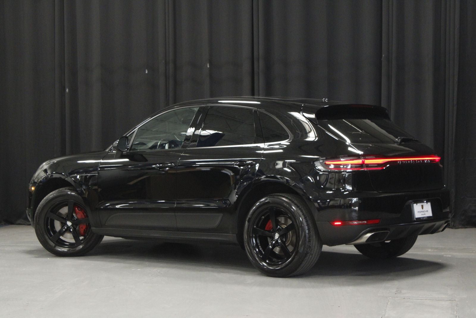 2021 Porsche Macan Macan