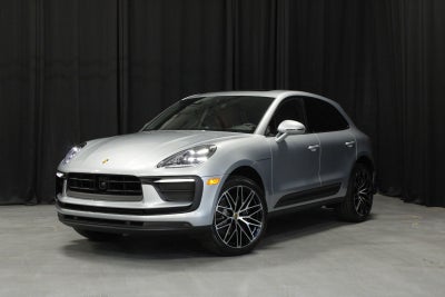 2026 Porsche Macan Base
