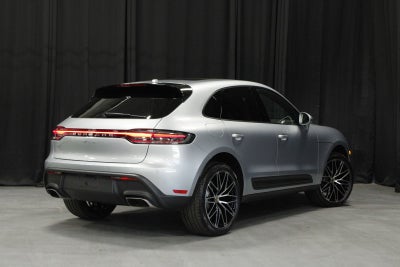 2026 Porsche Macan Base