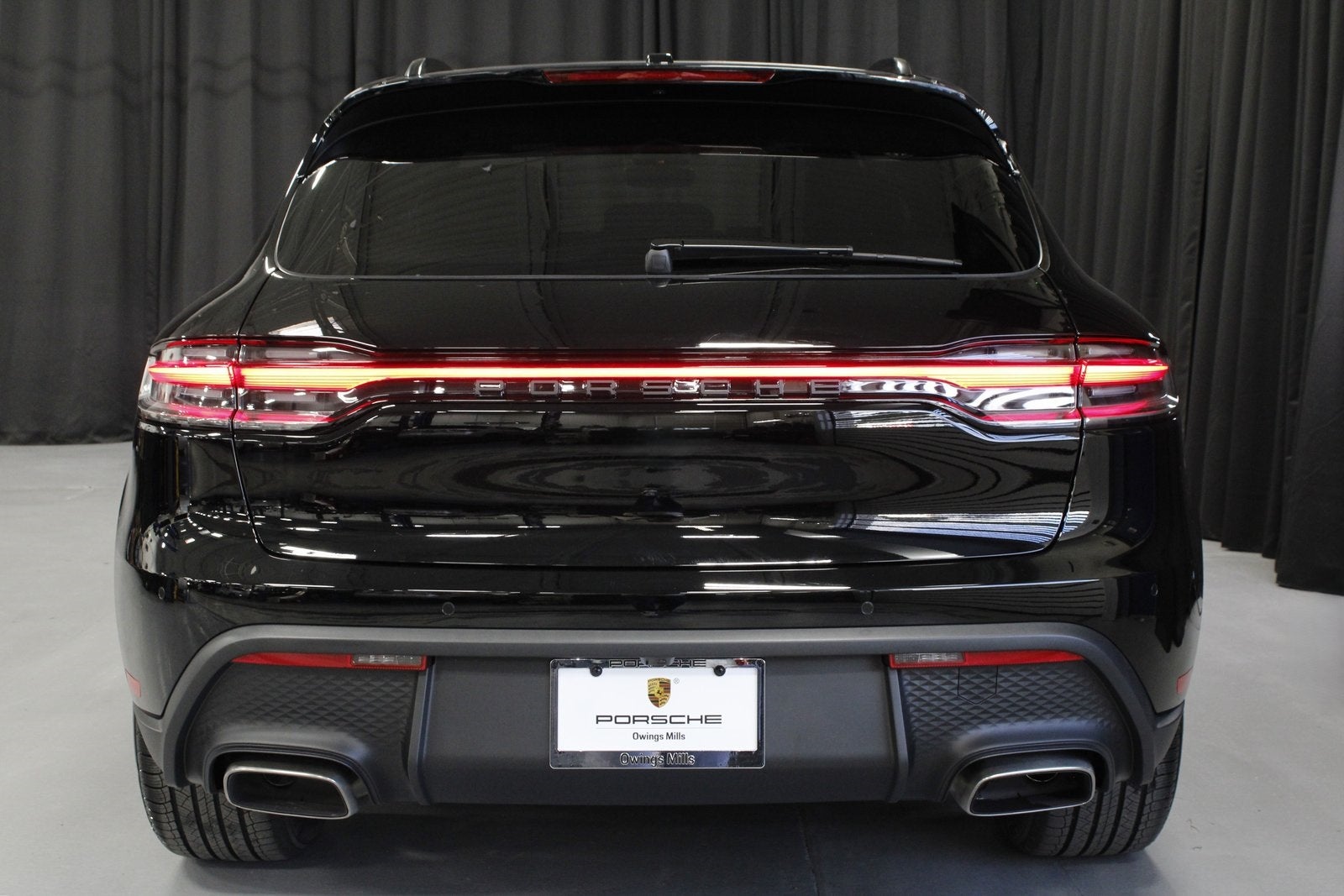 2026 Porsche Macan Base