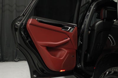 2026 Porsche Macan T