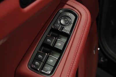 2026 Porsche Macan T