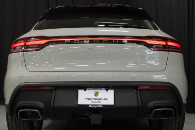 2026 Porsche Macan Base