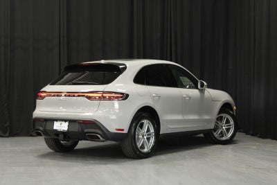 2026 Porsche Macan Base