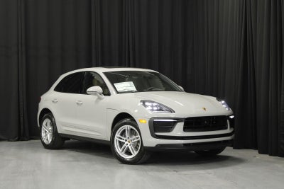 2026 Porsche Macan Base